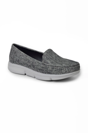 01-48041 Flat Moccasin
