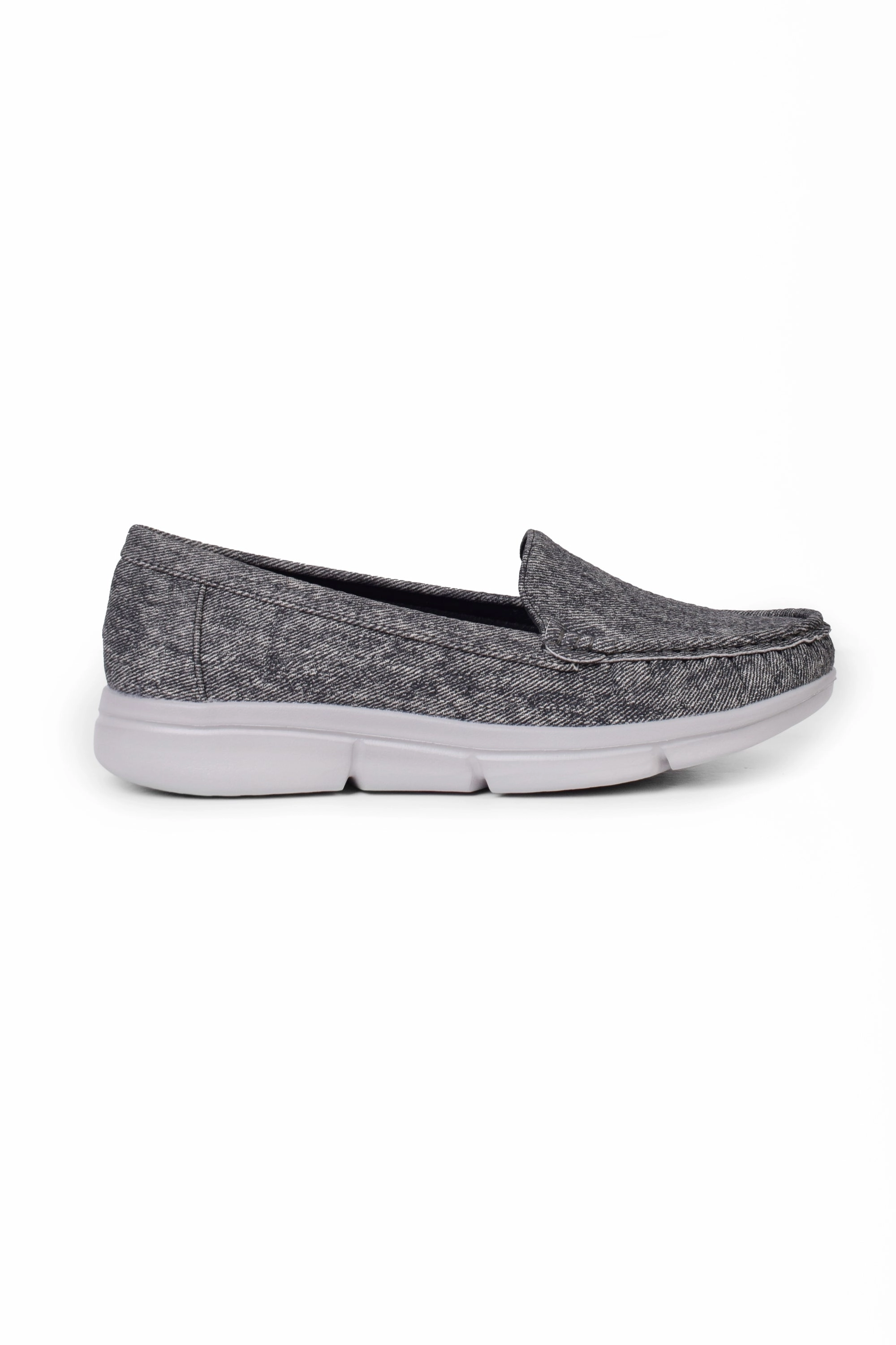 01-48041 Flat Moccasin