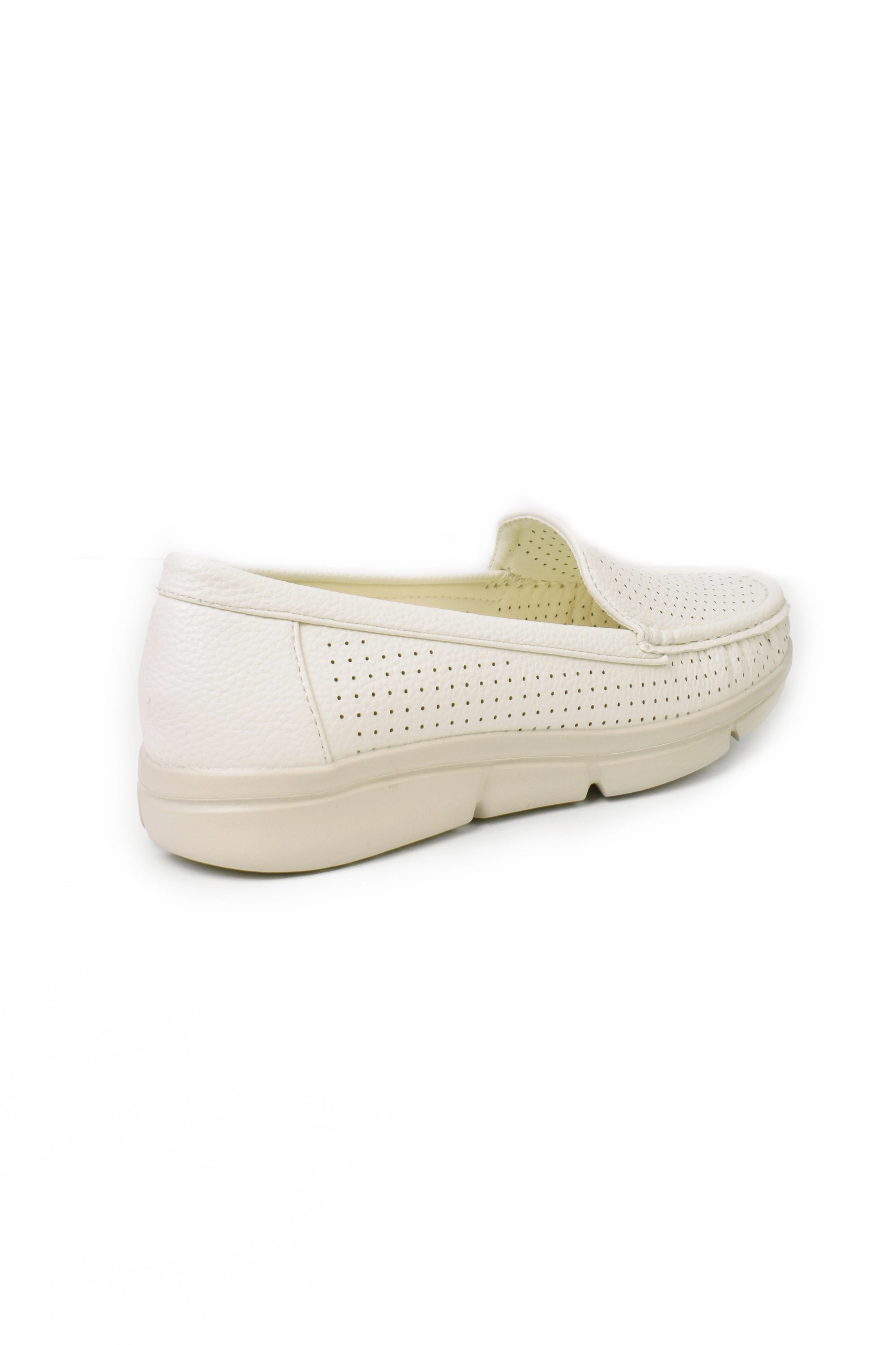 01-48111 Flat Moccasin