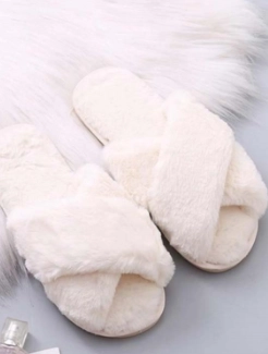 Jessica Fluffy Slippers - White