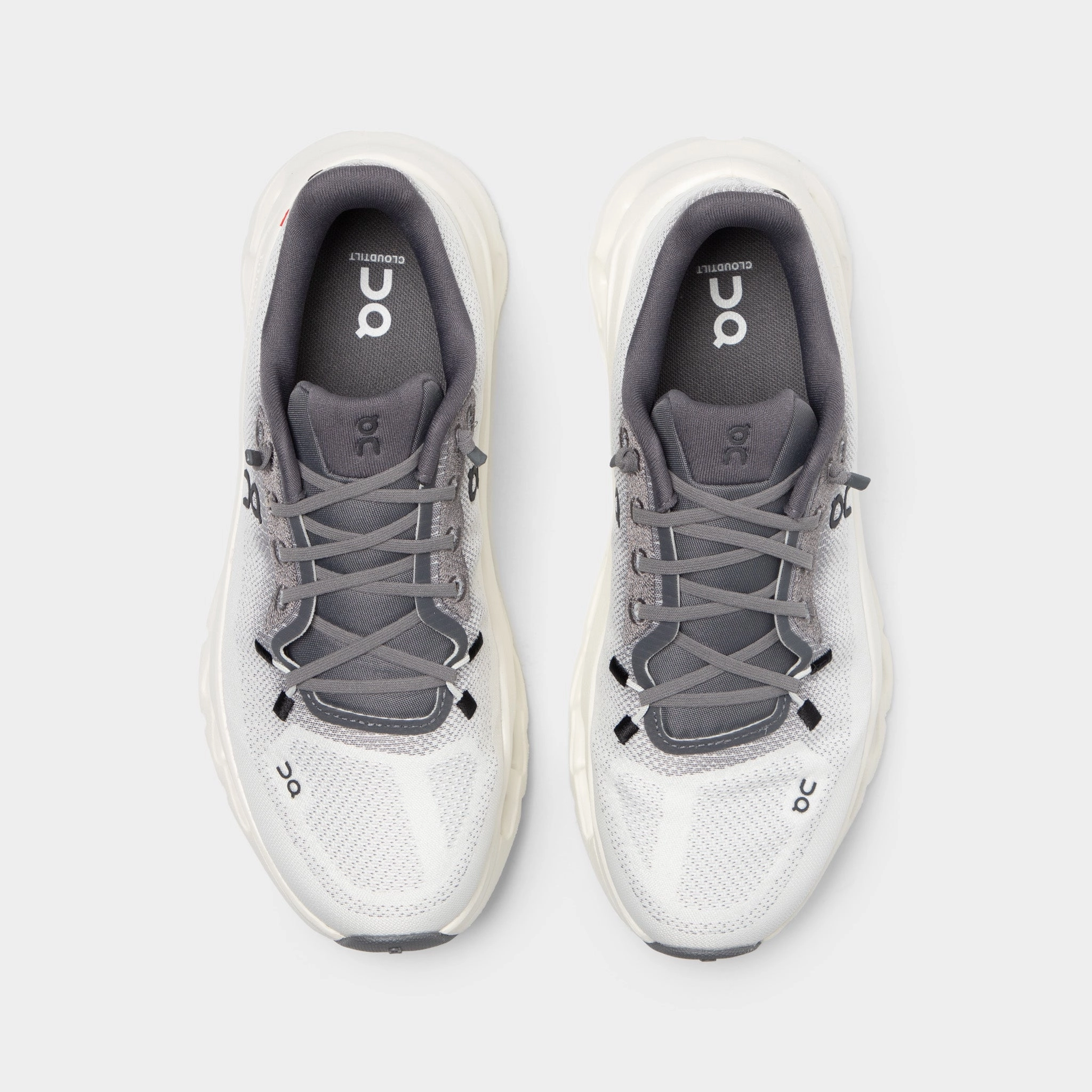 On Women's Cloudtilt Rock / Ivory