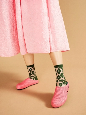 Pop Sheer Crew Pine