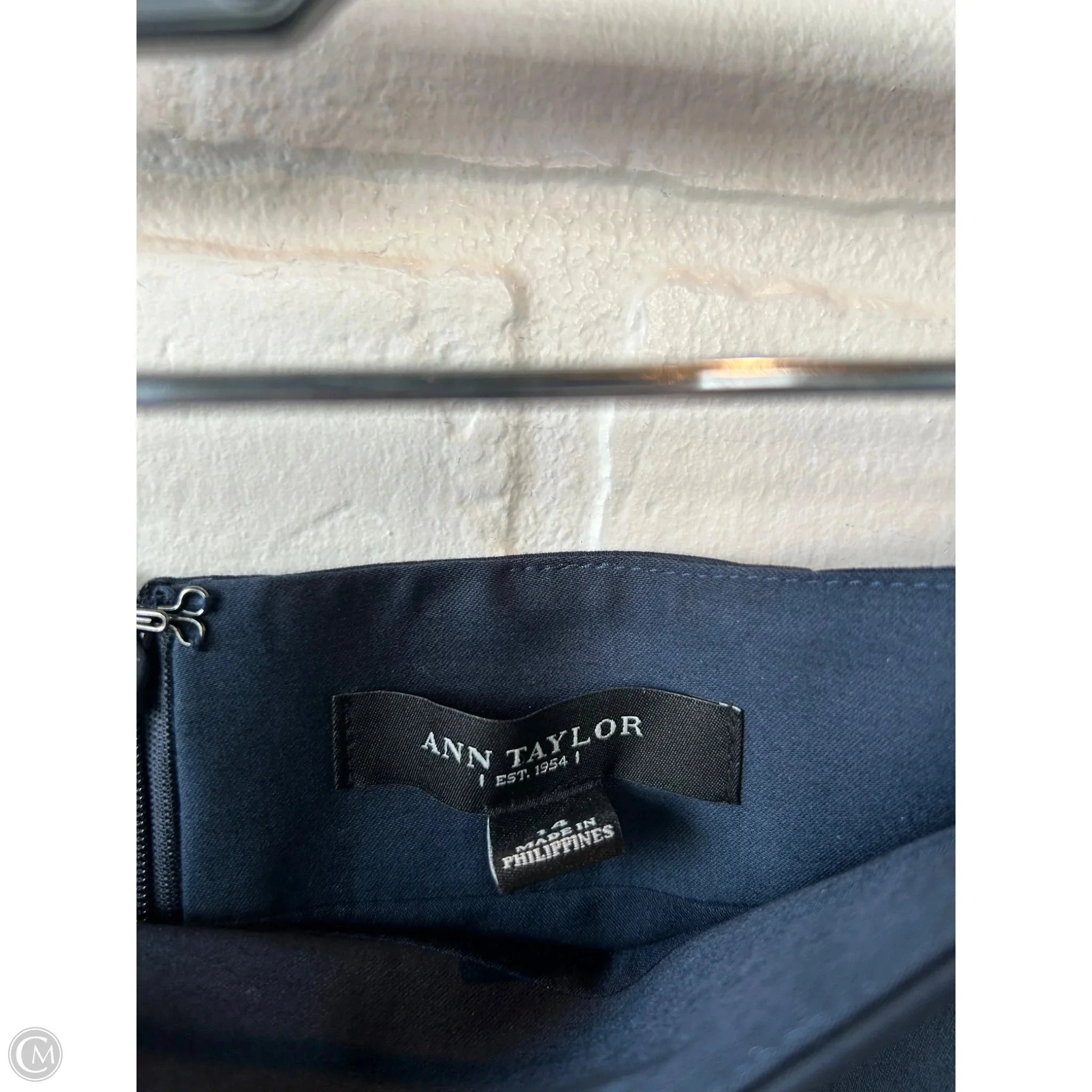 Skirt Midi By Ann Taylor In Navy, Size: 14