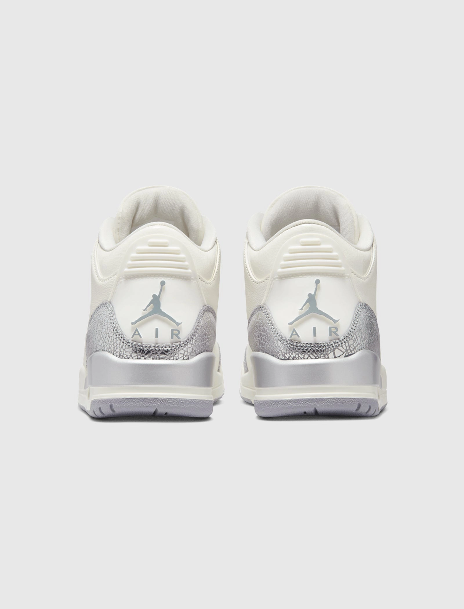 WOMEN'S AIR JORDAN 3 RETRO CEMENT GREY
