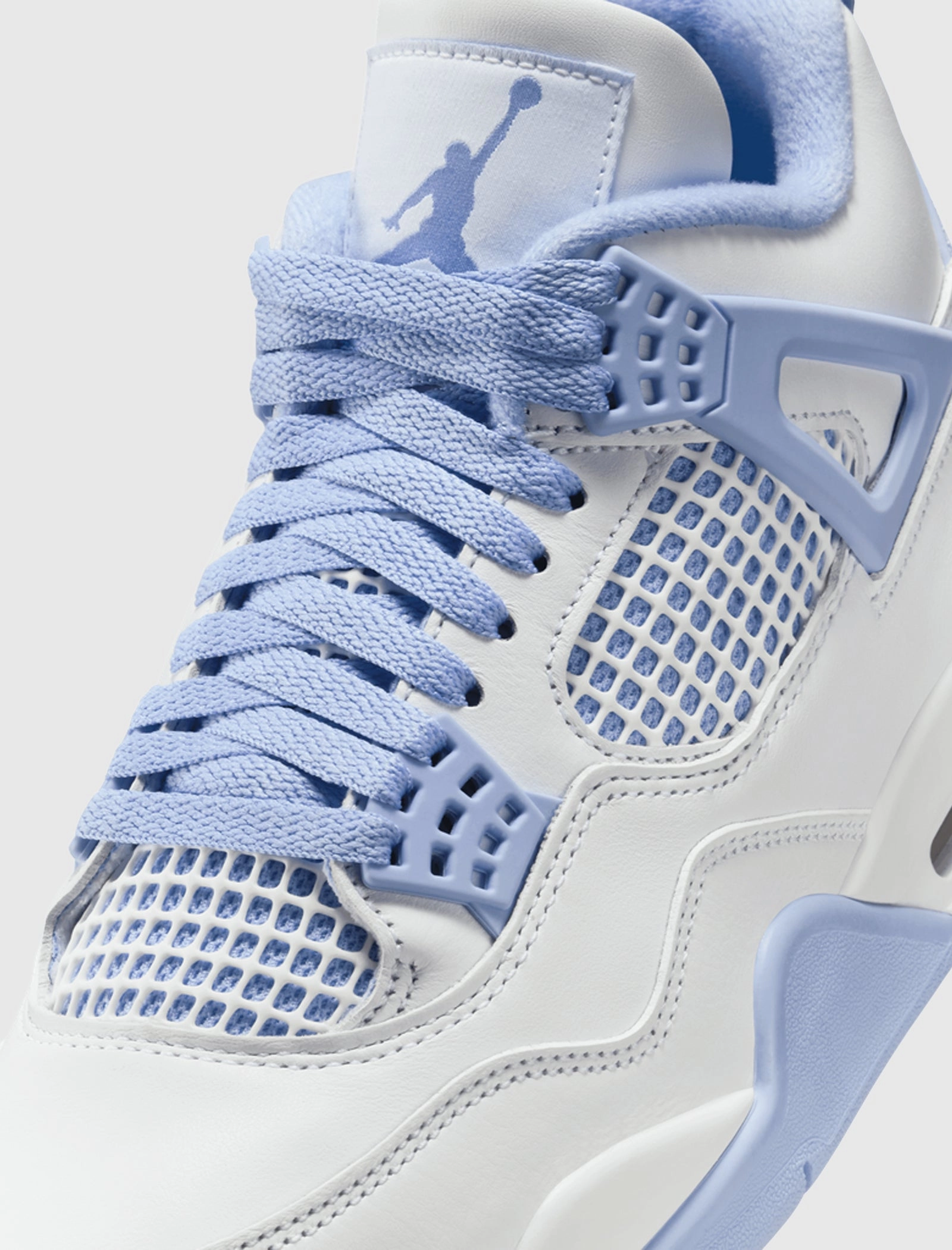 WOMEN'S AIR JORDAN 4 RETRO ALUMINUM