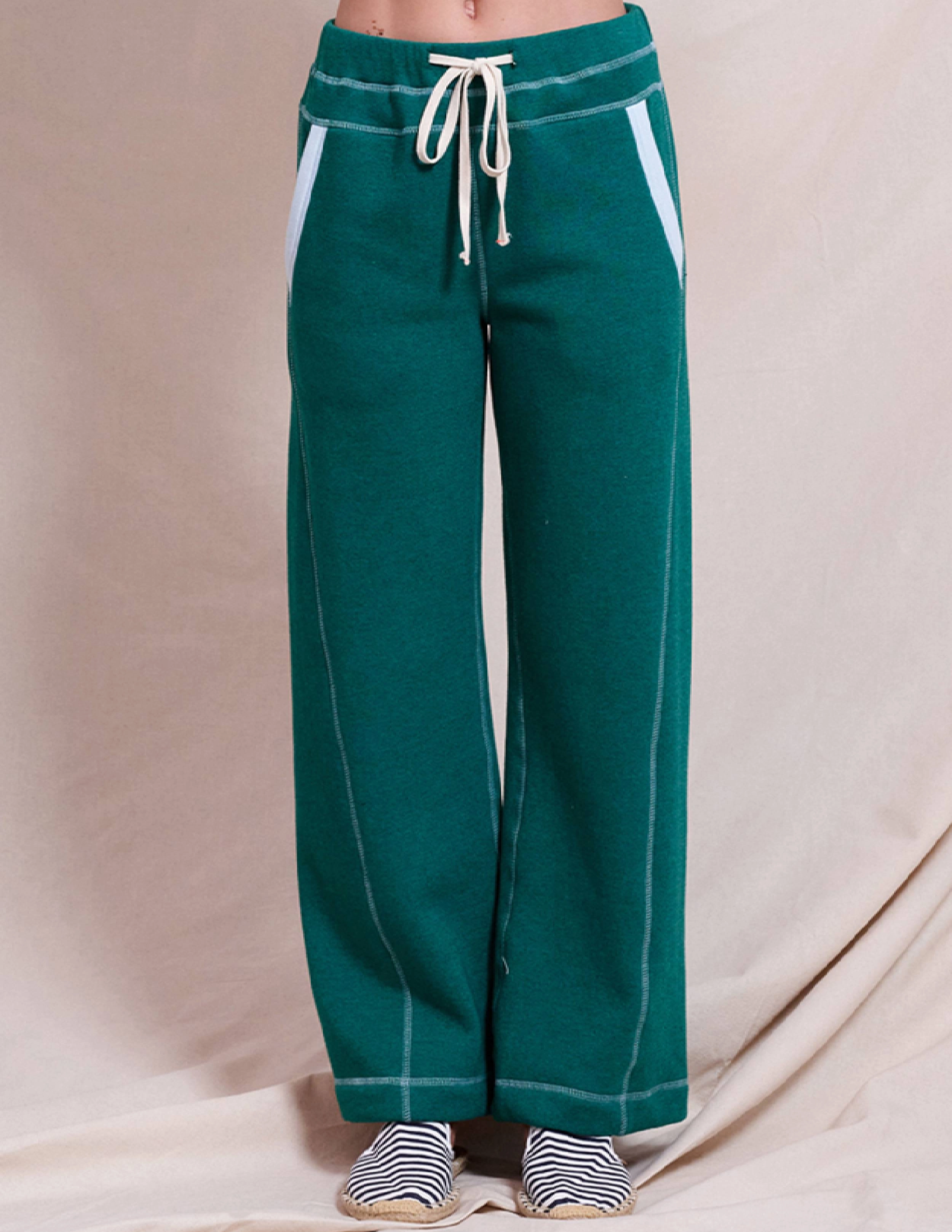 Women's Mock Neck Pullover & Seamed Pant Set in Spring Green