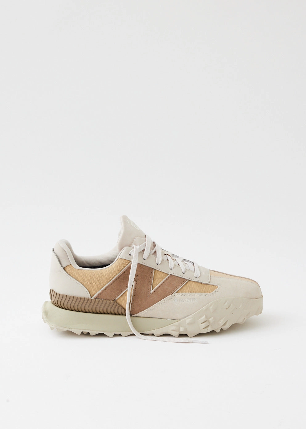 XC72 Sneakers
